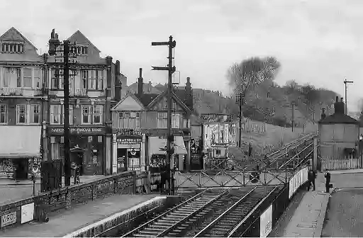 Mason's Car Service Woodford Station