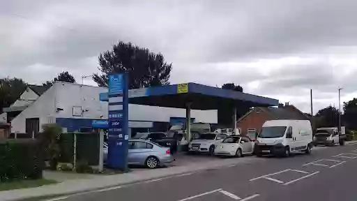 Carlton Service Station