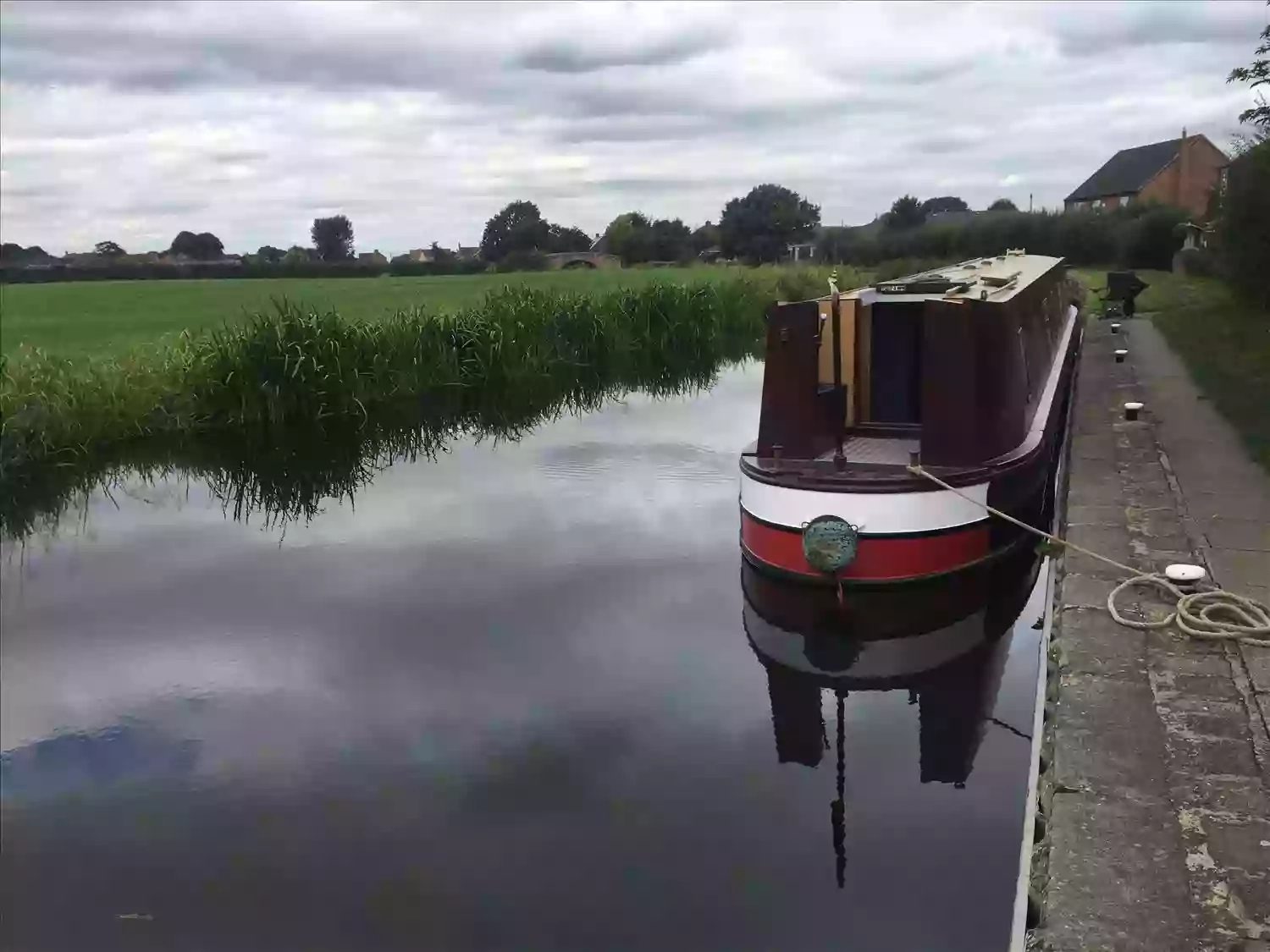 Chesterfield Canal Boat Co