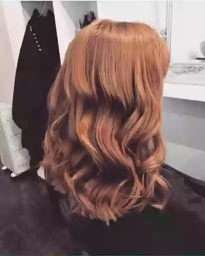 Laura's Hair studio