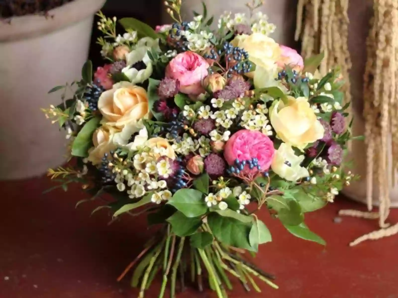 Les Fleurs Artisan Florist