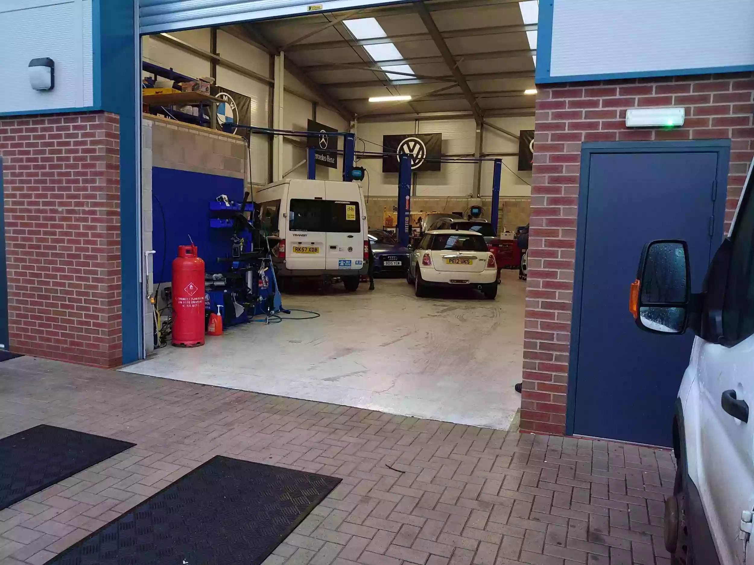 MOBILE MECHANICS AND MOT STATION STAFFORD