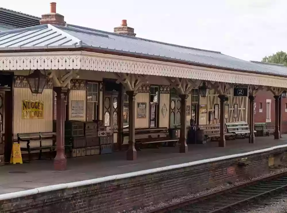 Bluebell Railway - (Sheffield Park, Station)