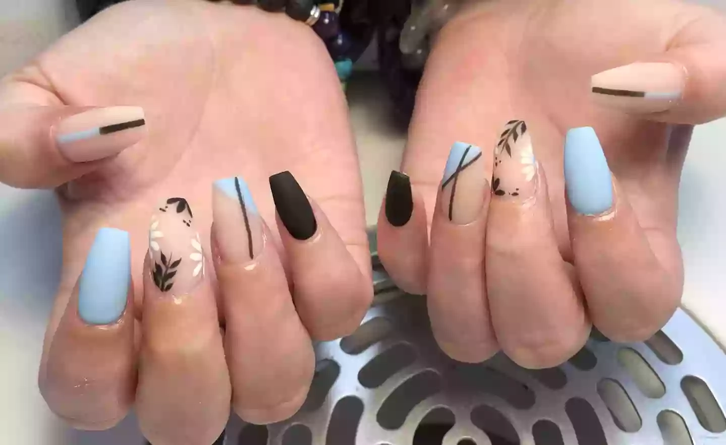 Evie's Nails Bar