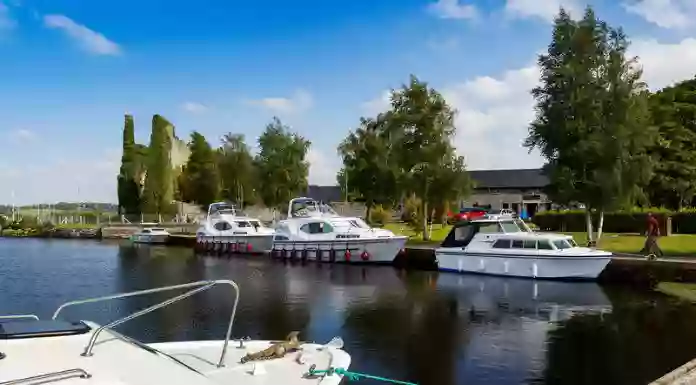 Lough Derg House & The Lake Cafe