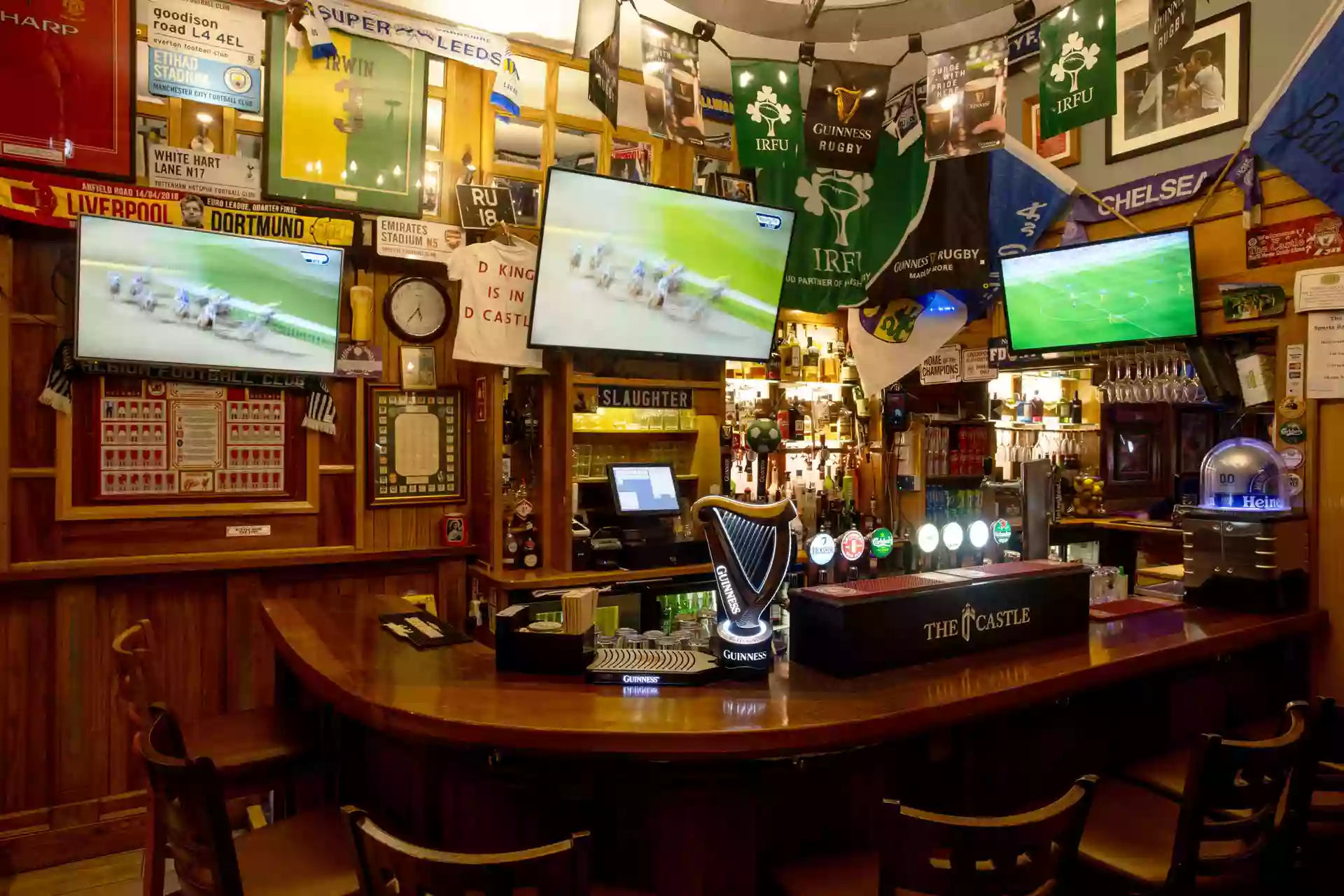 The Castle Sports & Gastro Bar Belturbet