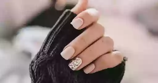 Flash Nails