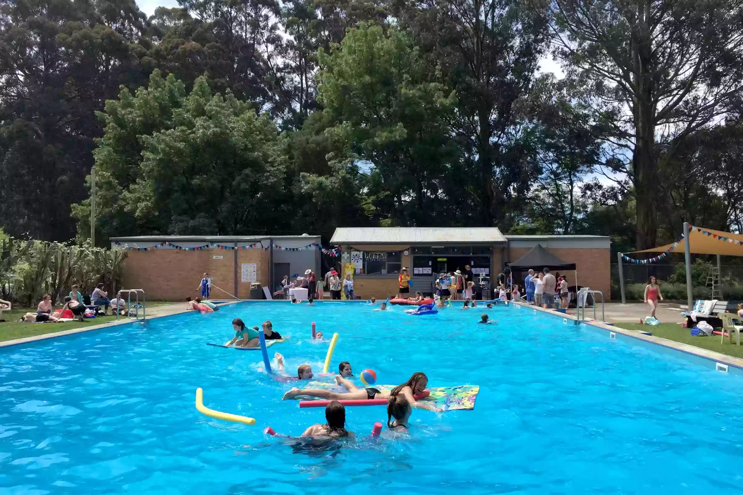 Olinda Community Pool