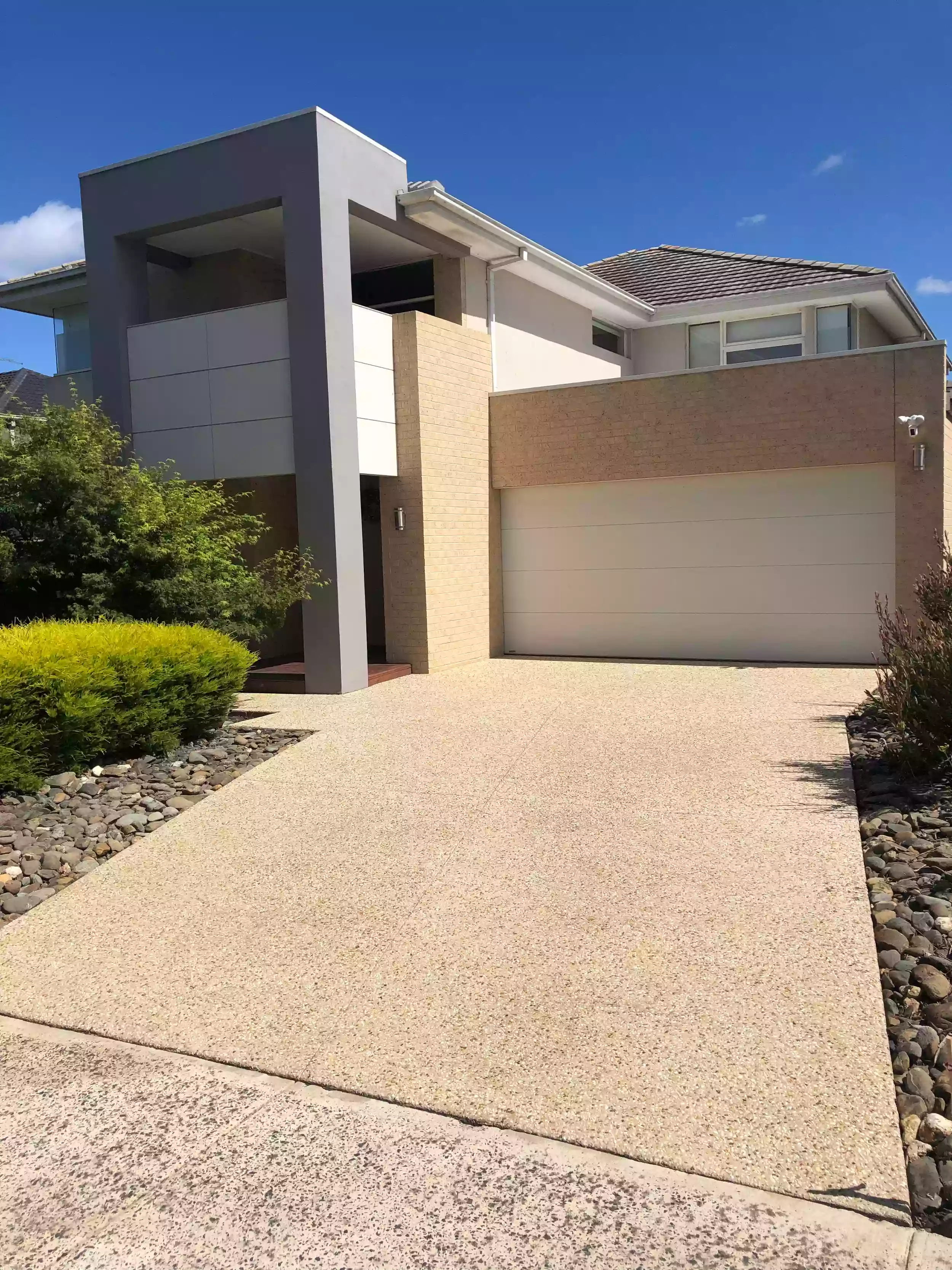 ISEALCO | Concrete Sealing | Spray On Concrete | Epoxy Garage Floors | Pressure Cleaning | Pakenham