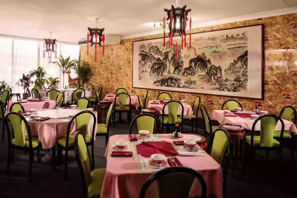 Chinese Holiday Restaurant