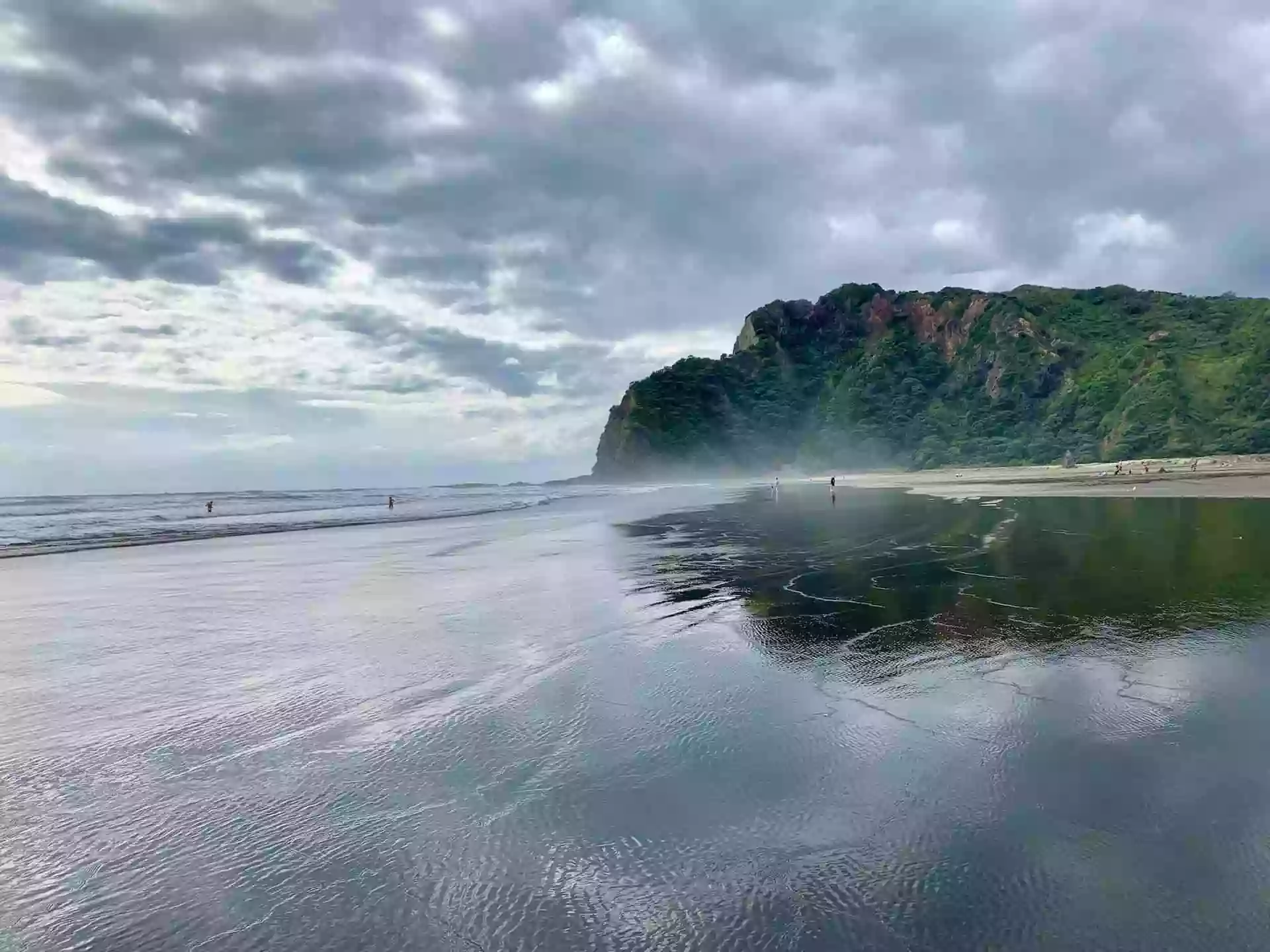 Karekare Beach