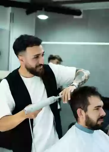 Alejandro Ortega. MEN SALON. (Antiguo Southair)