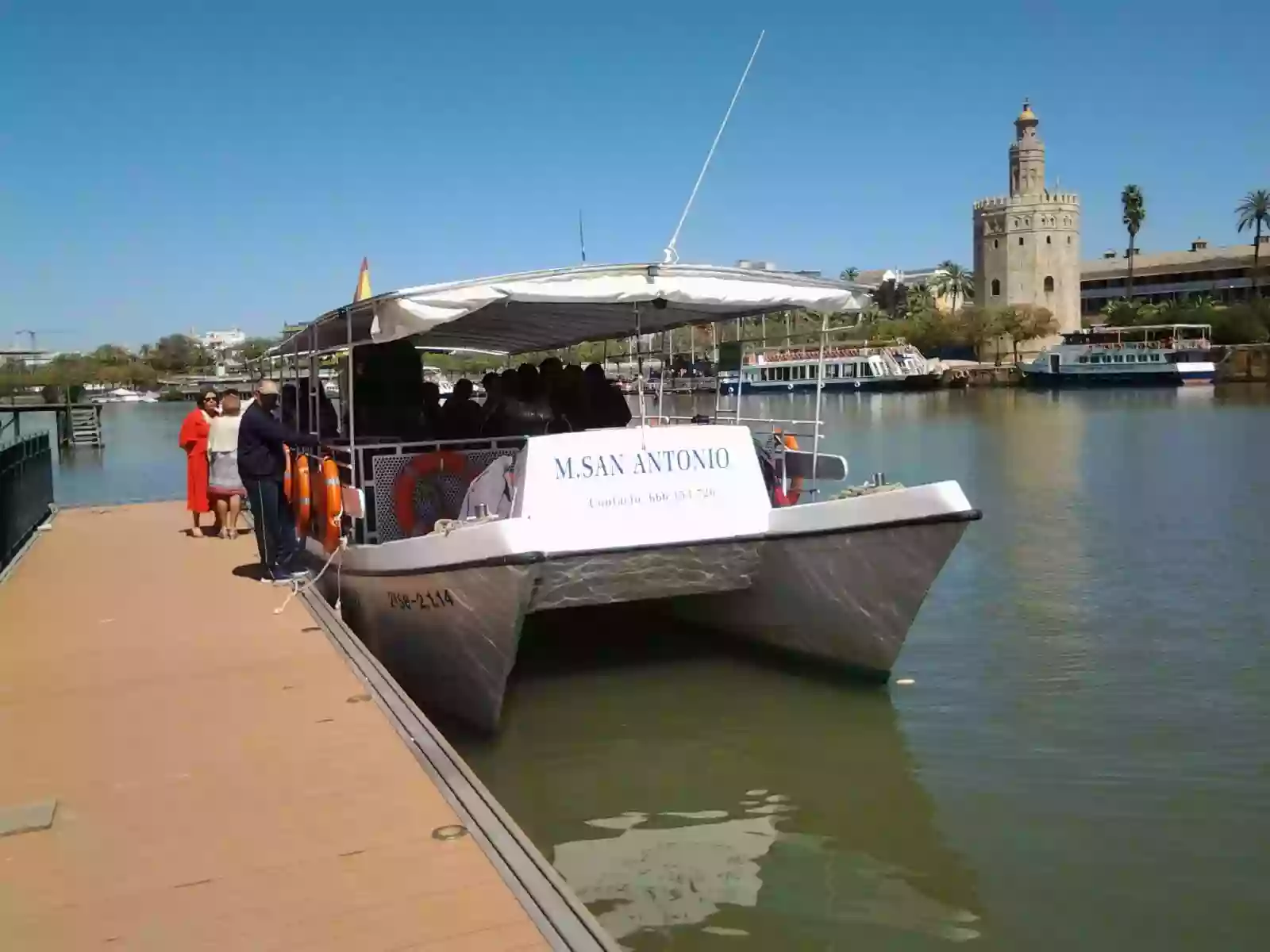 Catamaran M. San Antonio