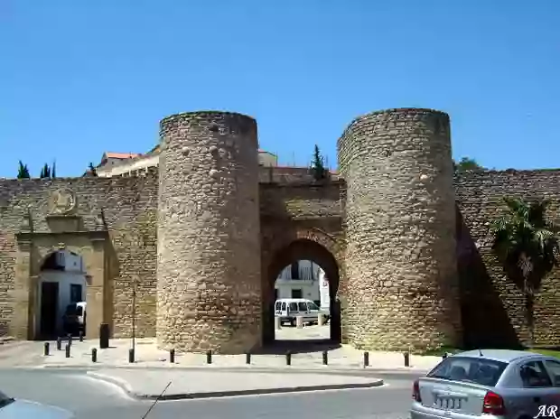 Puerta de Almocábar