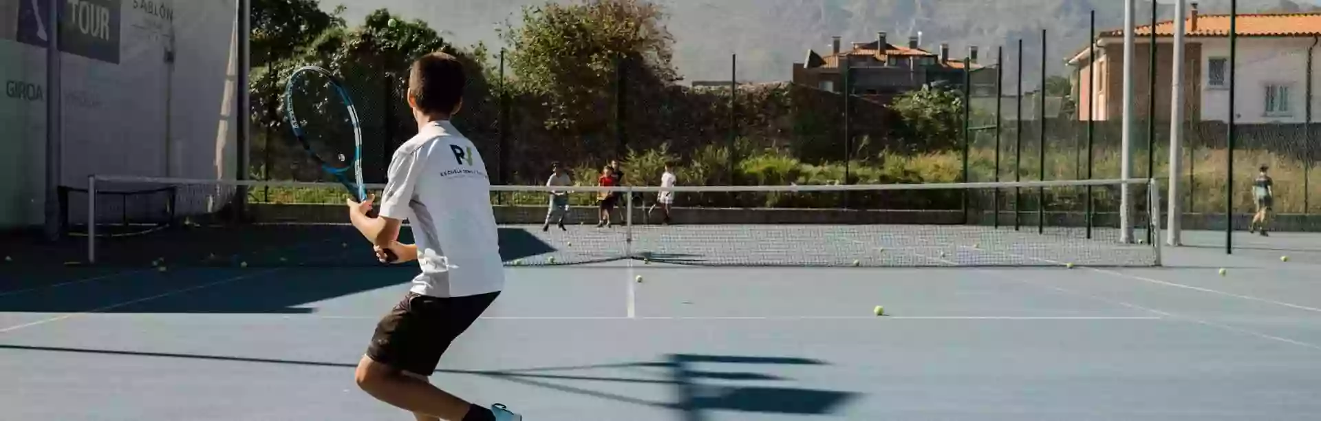 Escuela de Tenis y Pádel RV