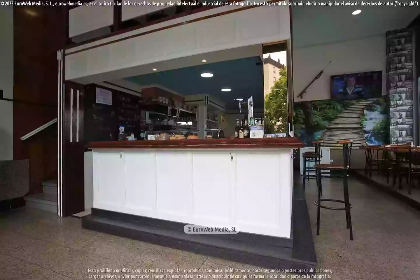 Cafetería Los Gemelos