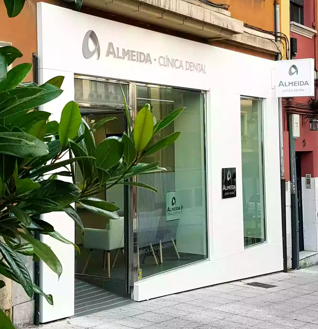 Clínica Dental Almeida