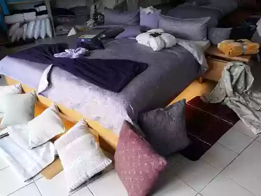 Cama y más