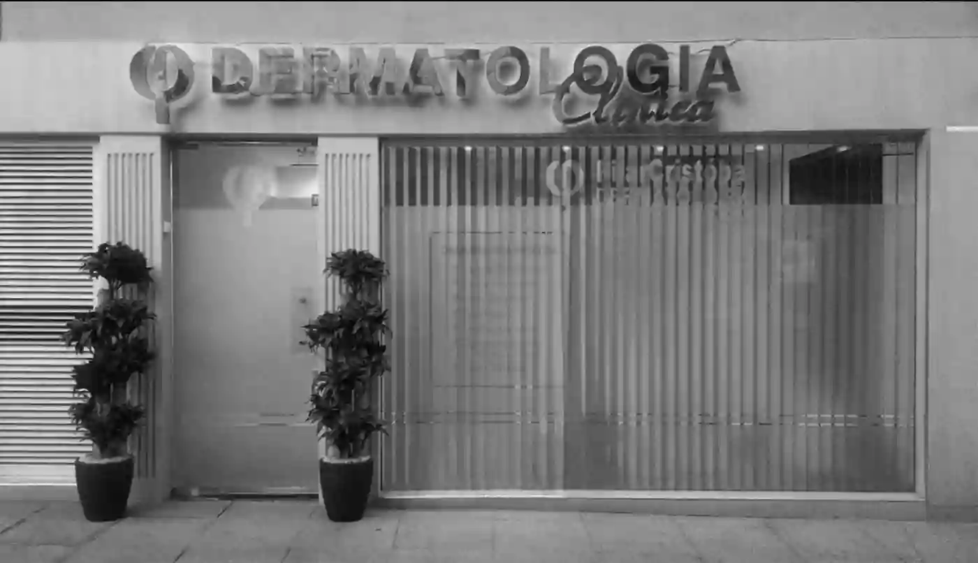 ‍ ️ Clínica Dermatológica Cristobal Clínica de dermatología y estética en Salamanca