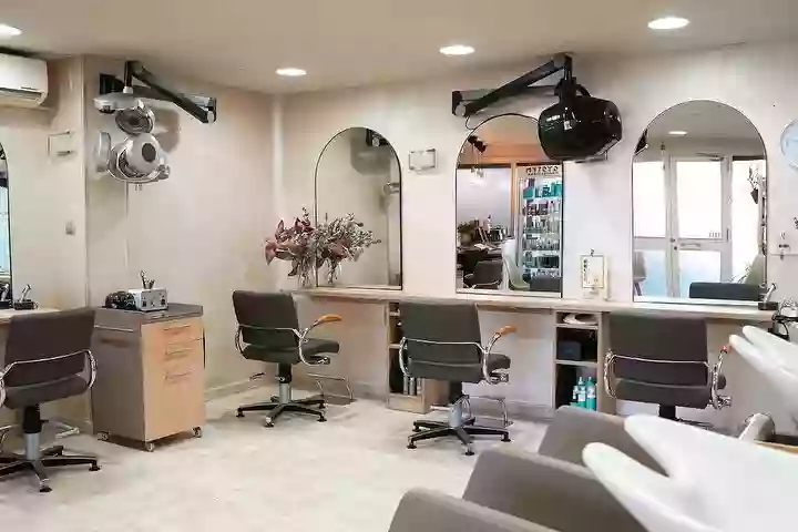 Mònica Haro Hair Studio