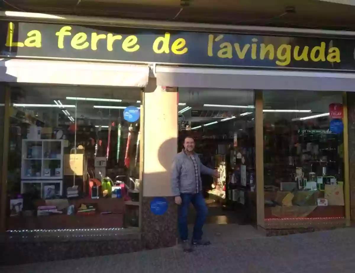 La ferre de l'avinguda, Ferreteria De Proximitat