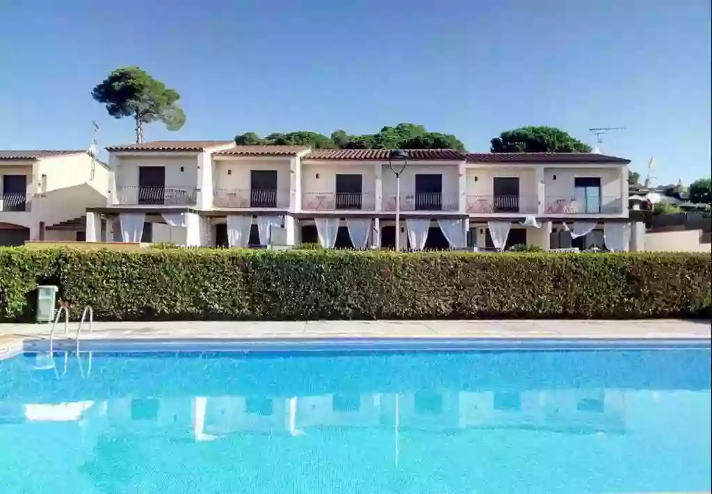 Kalma House - House with pool at Baix Empordà