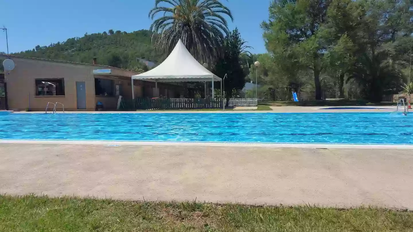 Piscina municipal de Olivella