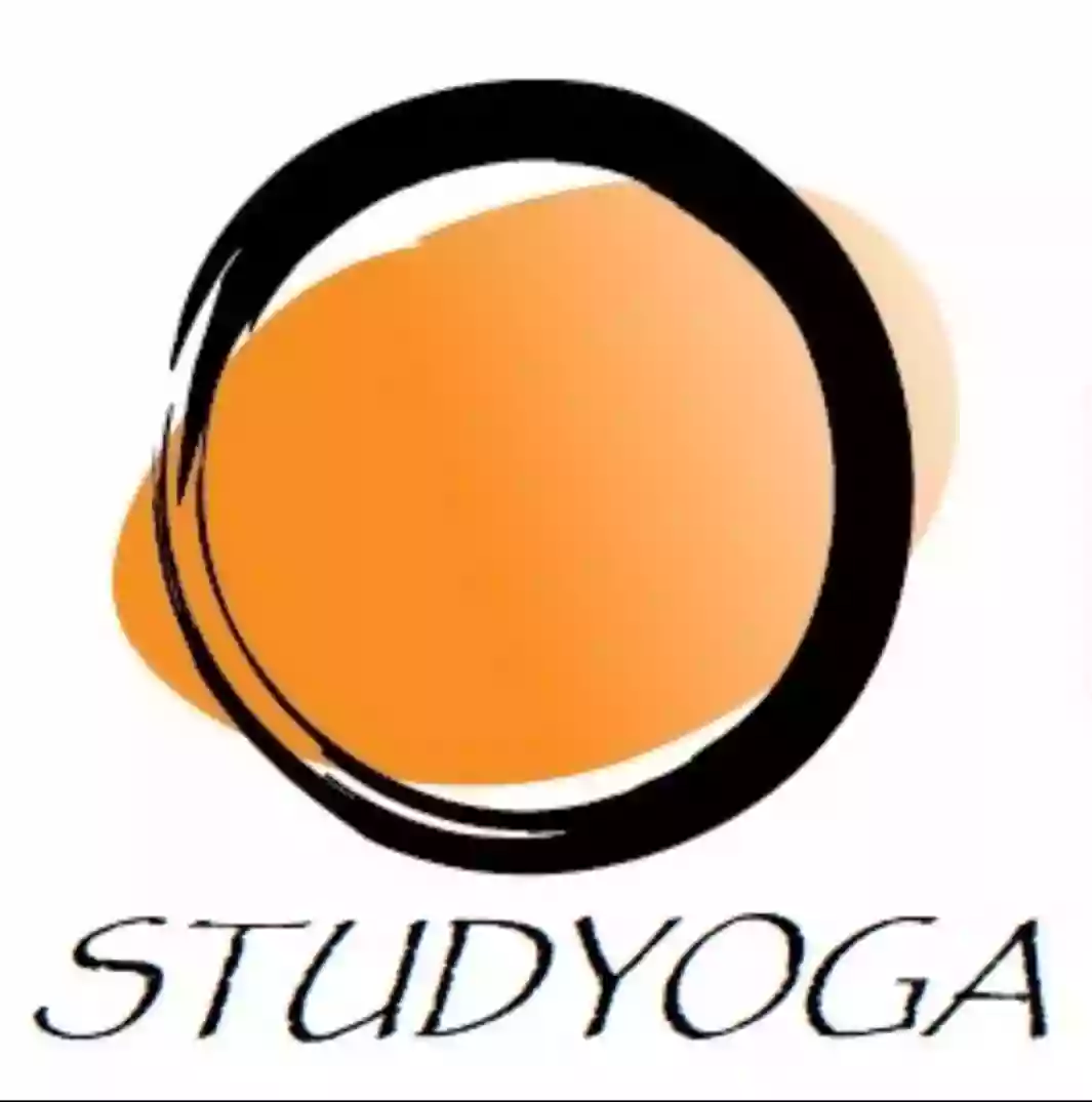 STUDYOGA Bea Vidal