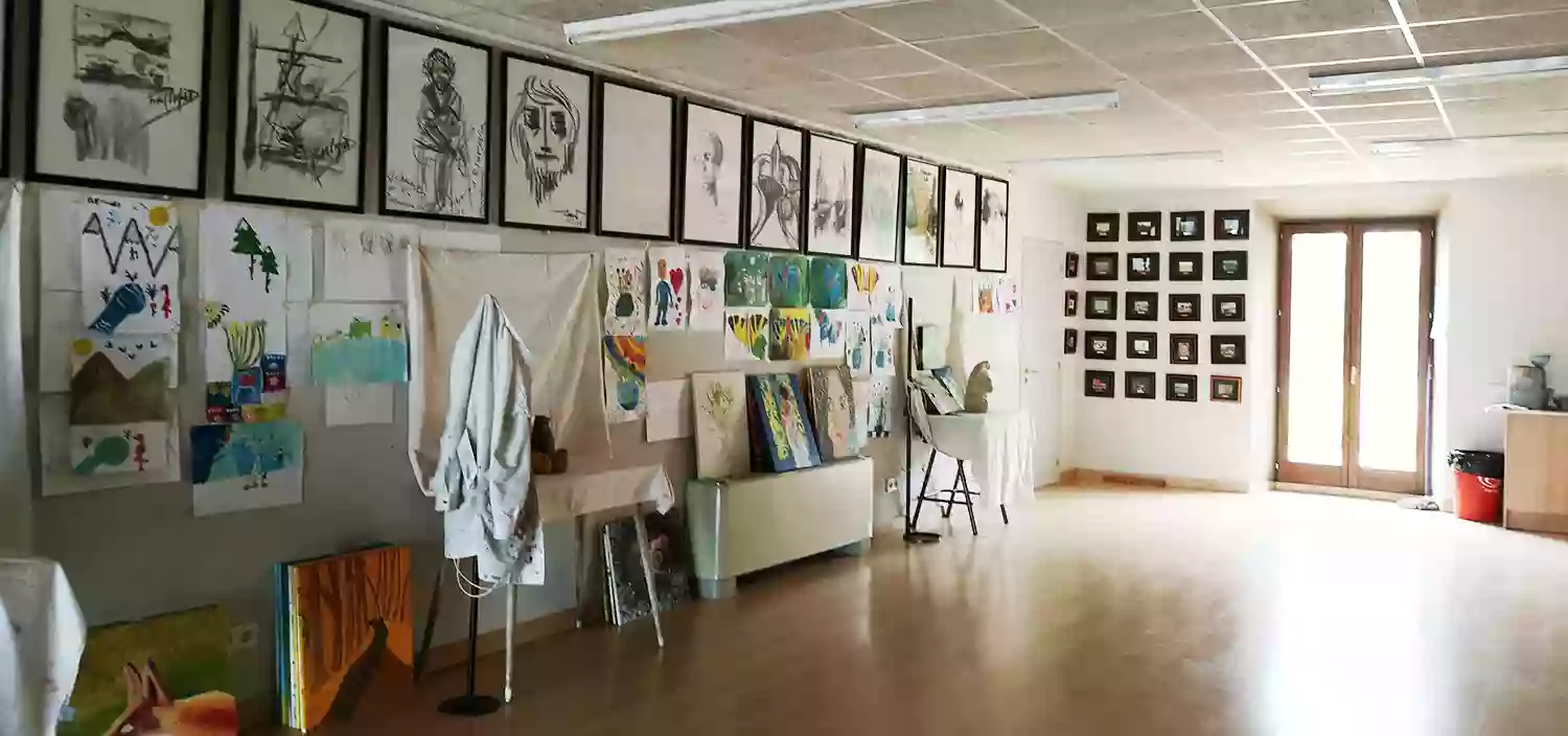 Escola de Pintura i Ceràmica Joan Jutglar