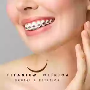 Titanium Clínica Dental & Estética