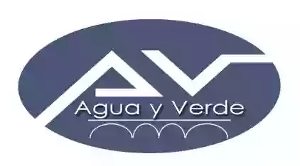 agua y verde