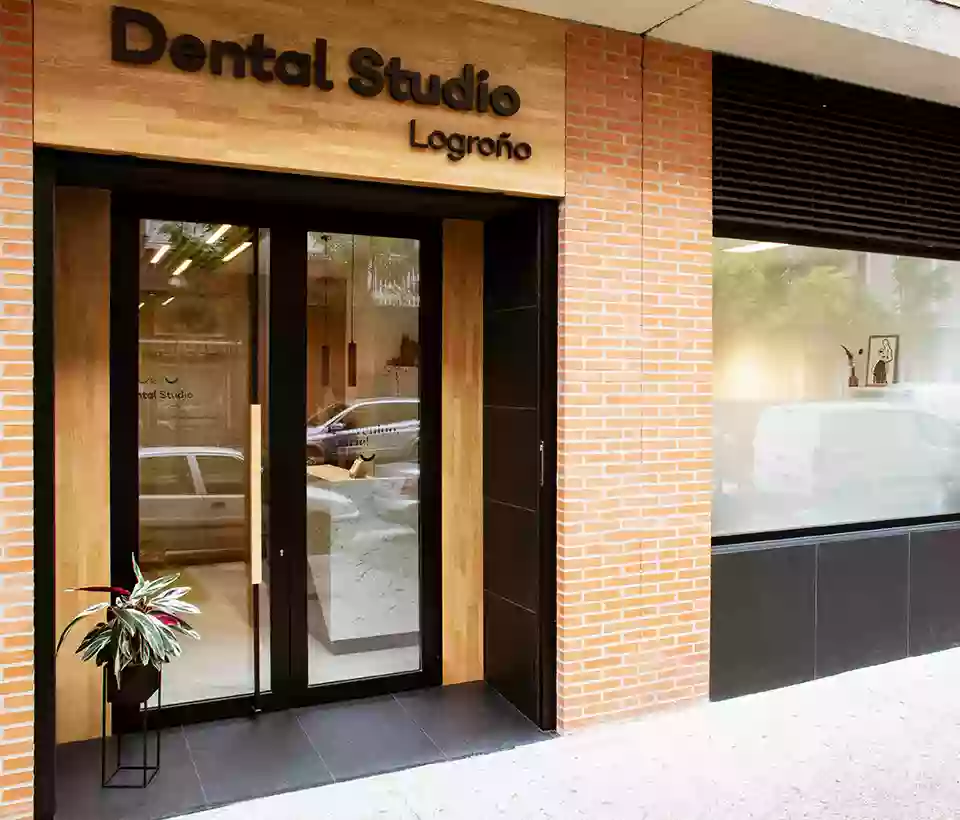 CLINICA DENTAL - DENTAL STUDIO