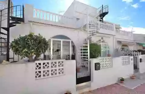 La Casita Blanca