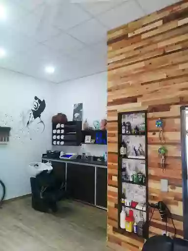 Mostatxo Barbería & Peluquería