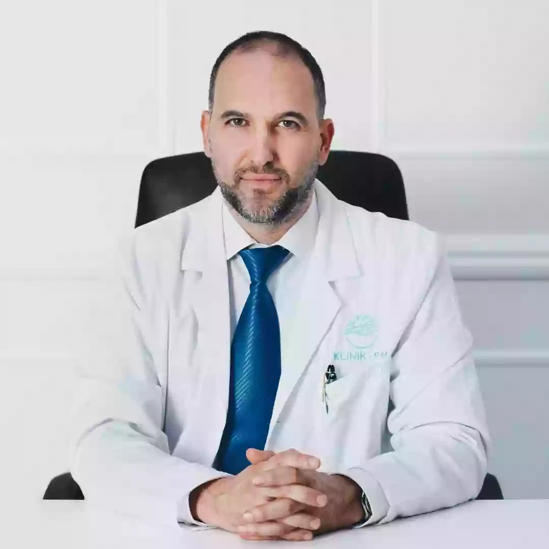 Dr. Pablo Martínez - Traumatólogo - Dolor Crónico | KLINIK PM