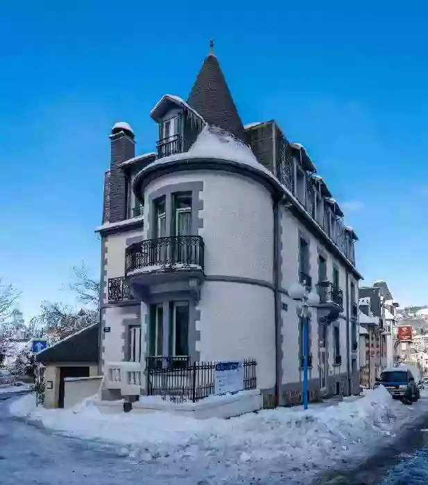 La Tour Pom’Pin : chambre et table d'hôtes avec spa à La Bourboule