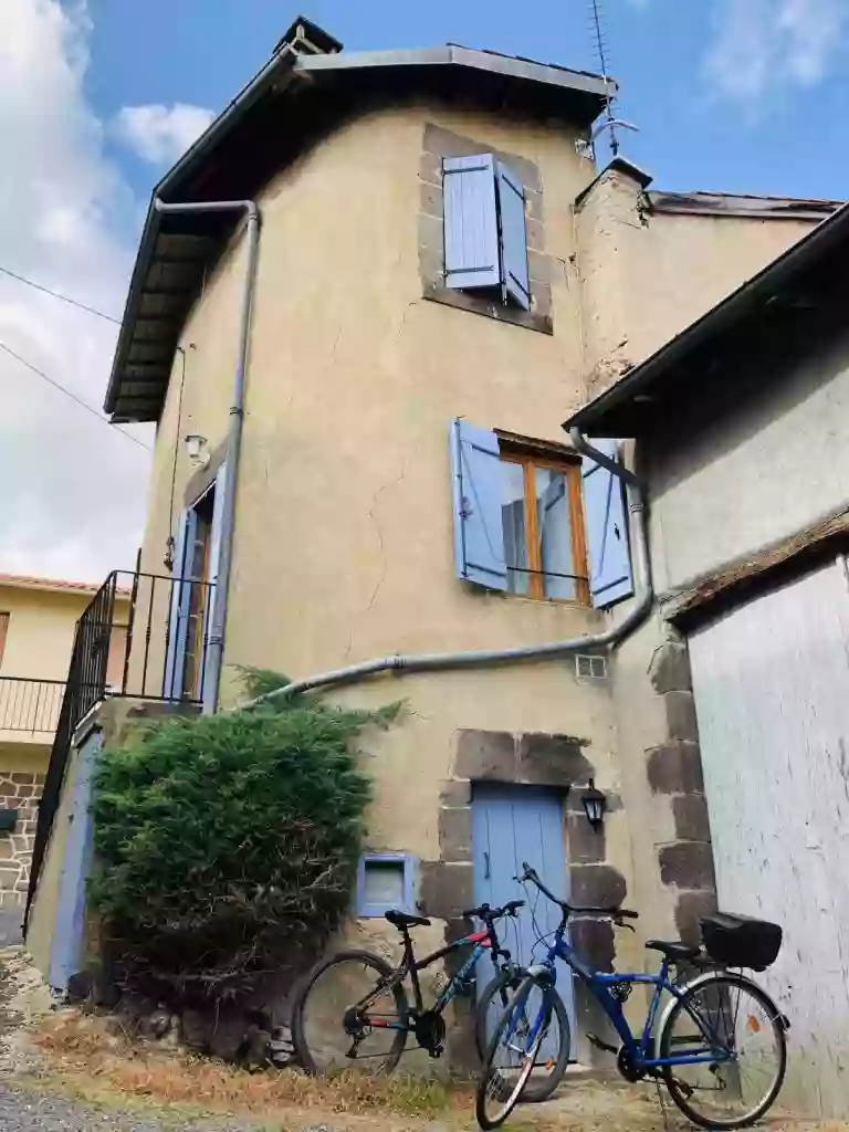 Ma Tour d'Auvergne - location meublée, maison indépendante à CHATEL GUYON, cure thermale