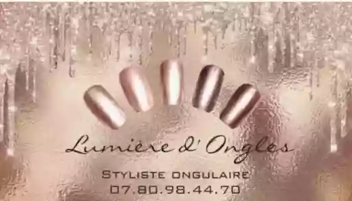 Lumière d Ongles