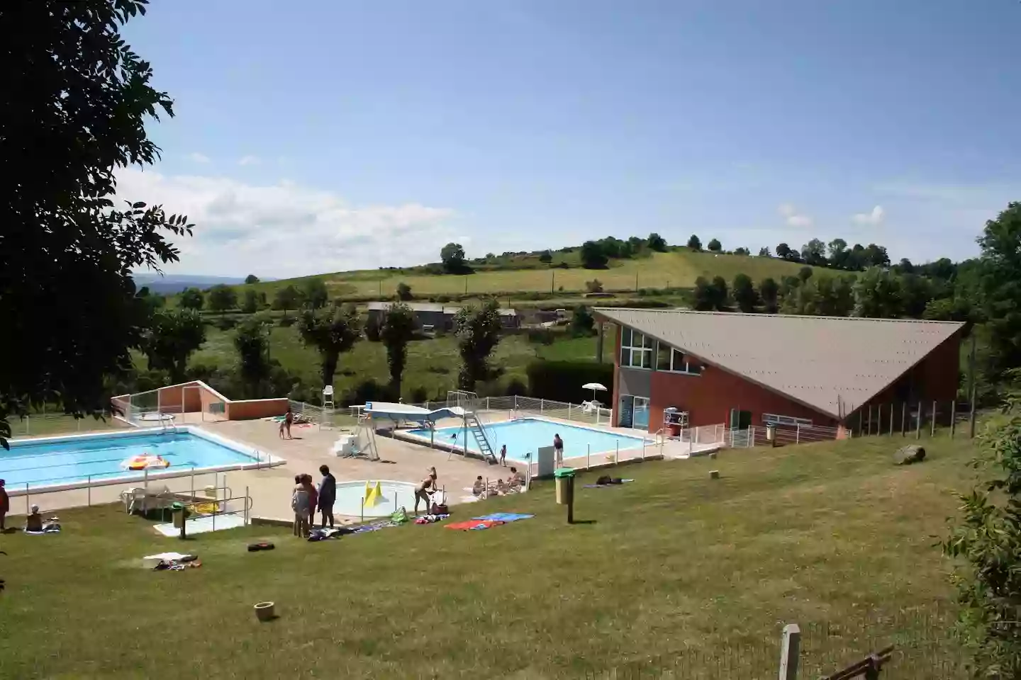 Camping et Complexe aqualudique "Le Rocher de Grelet "