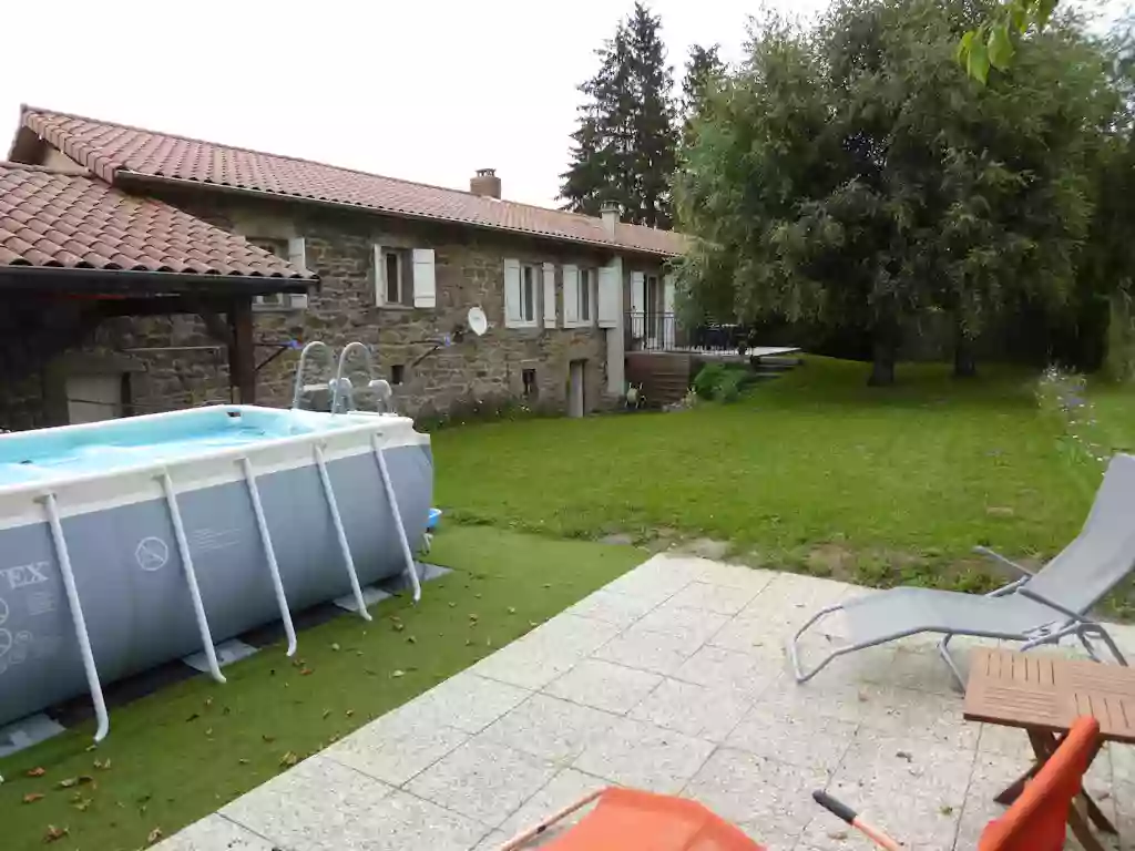 Chez Marie et Domn : Location maison de vacances avec piscine Puy-de-Dôme