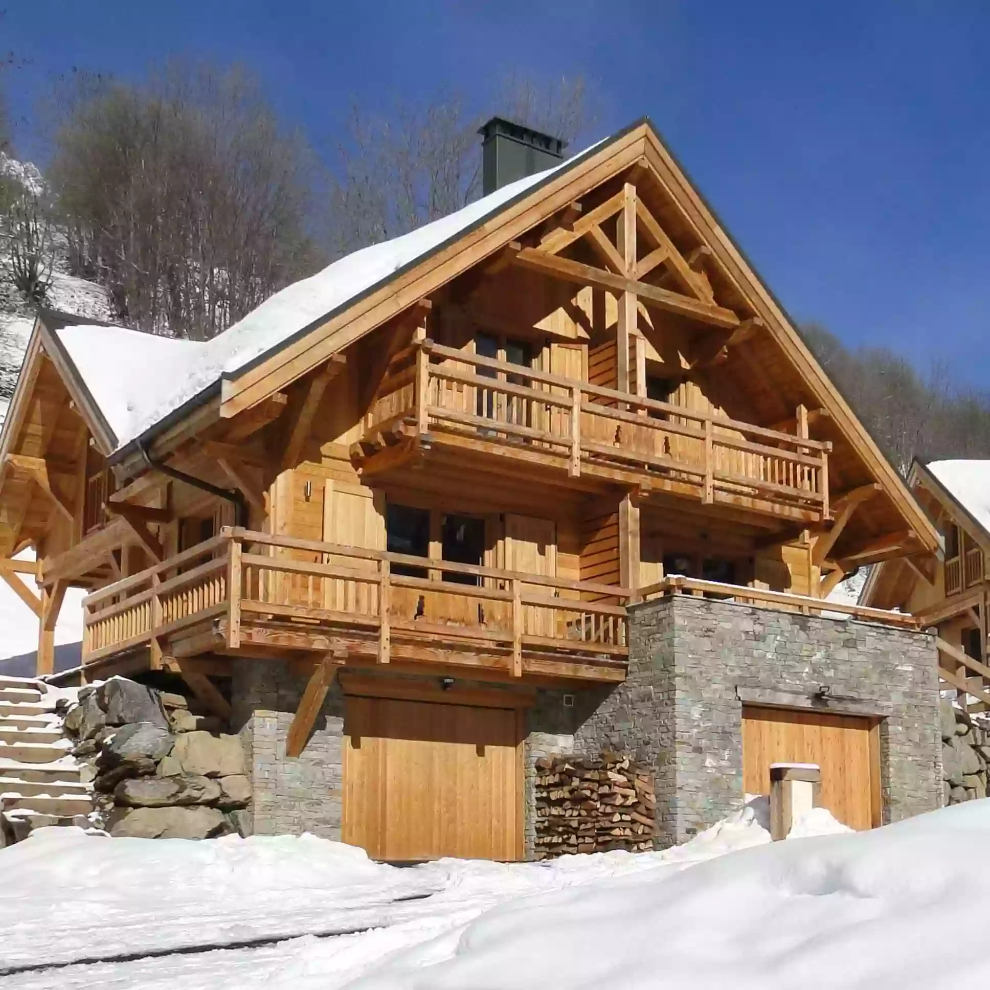 Chalet Skidh . location Vaujany . 10 personnes . grand domaine Alpe d'Huez . séjour à la montagne . ski . vélo . VTT