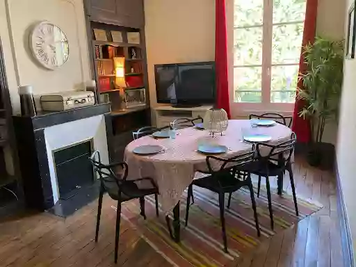 Appartement "Et au pied coule une rivière", situation et vue idéales