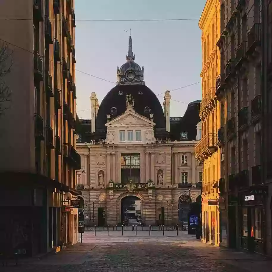 AMOS Rennes, Ecole de Management du Sport