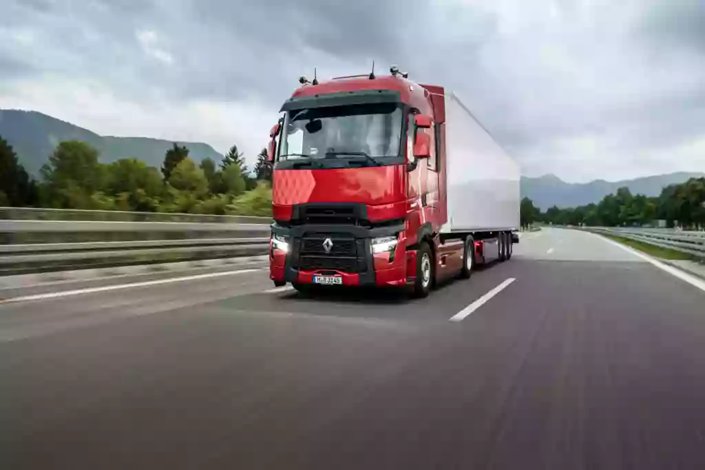 RENAULT TRUCKS - KERTRUCKS QUIMPER