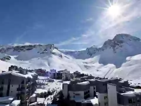 BIENVENUE SUR LE SITE DE LOCATIONS SAISONNIÈRES FRANÇAIS : - TIGNES VAL CLARET