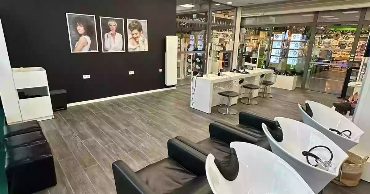 COIFFEUR -METAMORPHOSE COIFFEUR COLORISTE