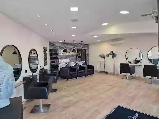 L’Instant Coiffeur by Sarah - Coiffeur Lamorlaye sur Rendez-vous