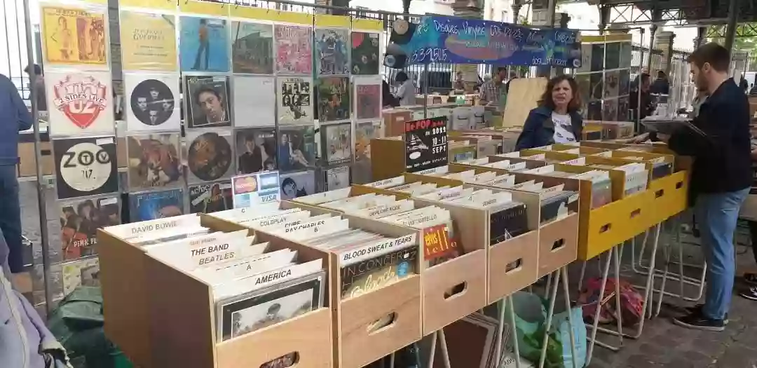 Vente de vinyles et de cd avec MAD Music