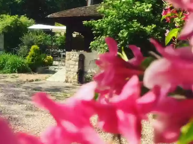 LES BROCHES DU VEXIN Au plaisir de régaler votre curiosité