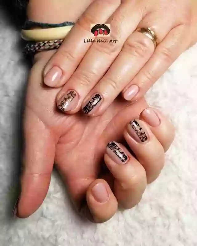 Lilie Nail Art